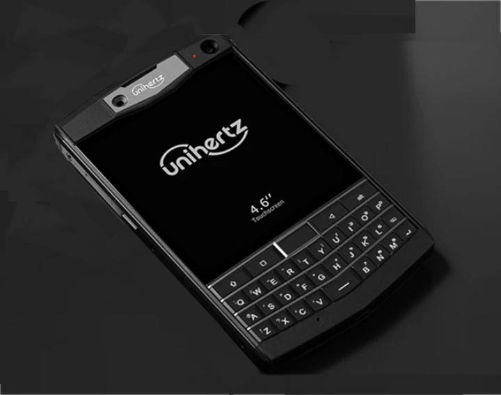 BlackBerry Unihertz Titan Pocket 